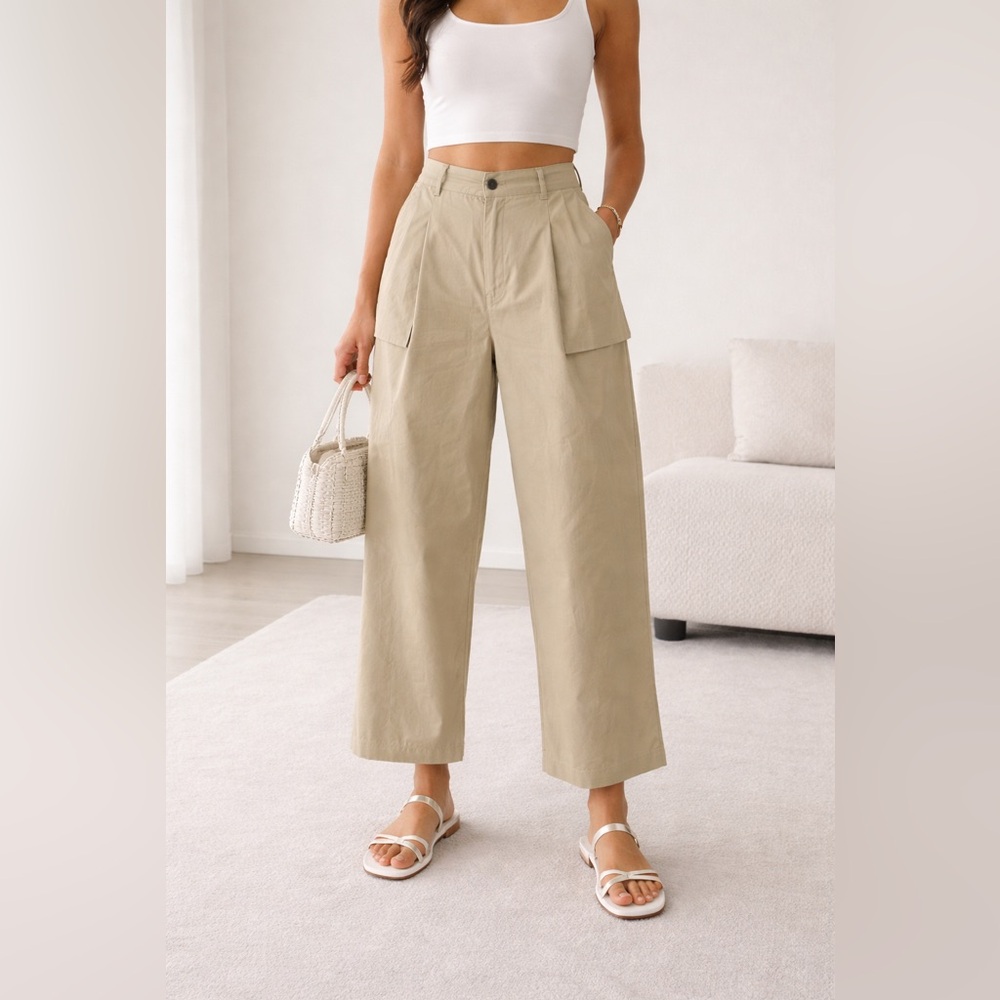 ZARA Women’s Wide Leg Cargo Pants in Khaki